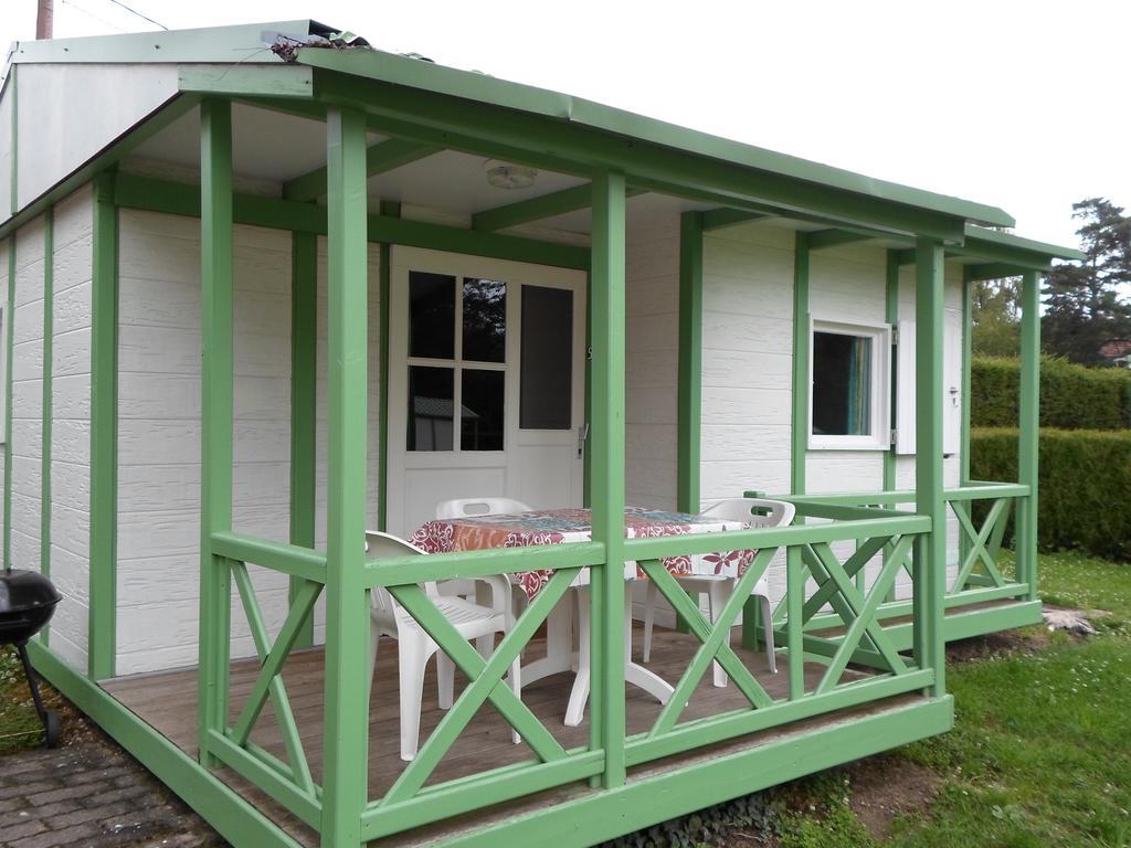 Camping Les Pinasses La Chapelle  Εξωτερικό φωτογραφία