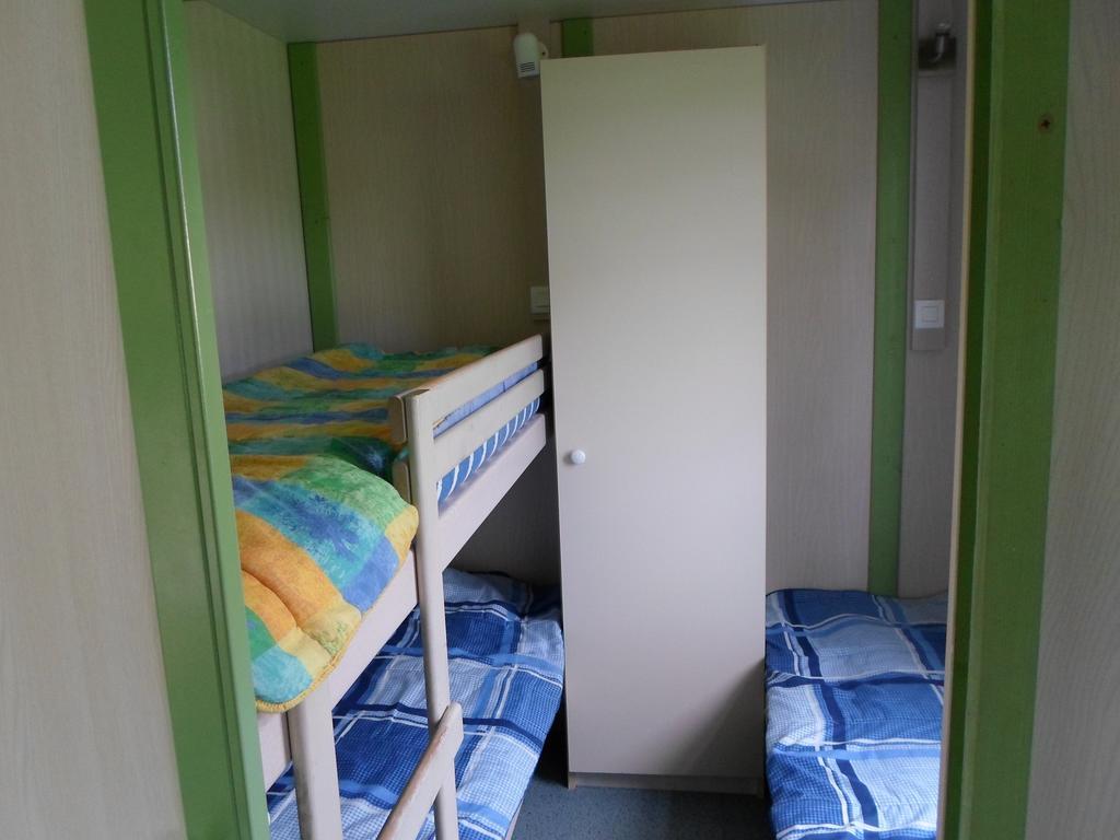 Camping Les Pinasses La Chapelle  Δωμάτιο φωτογραφία